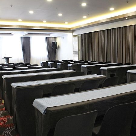 Fersal Hotel Malakas, Quezon City Eksteriør billede