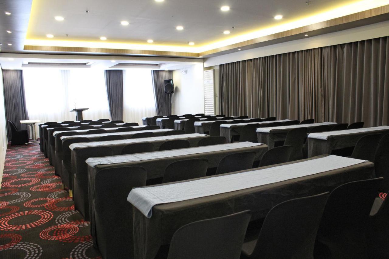 Fersal Hotel Malakas, Quezon City Eksteriør billede