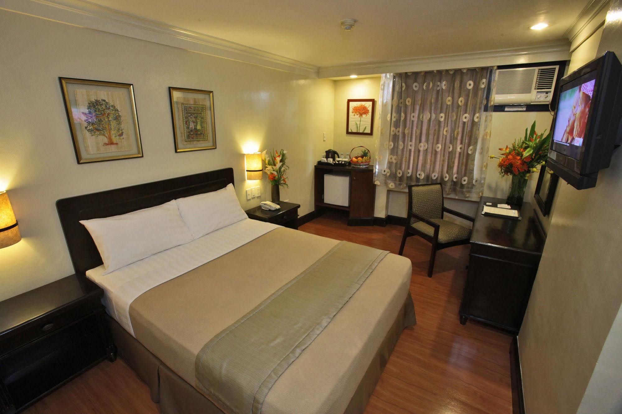 Fersal Hotel Malakas, Quezon City Eksteriør billede