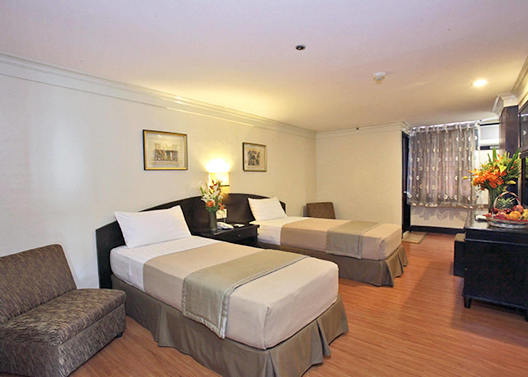 Fersal Hotel Malakas, Quezon City Eksteriør billede